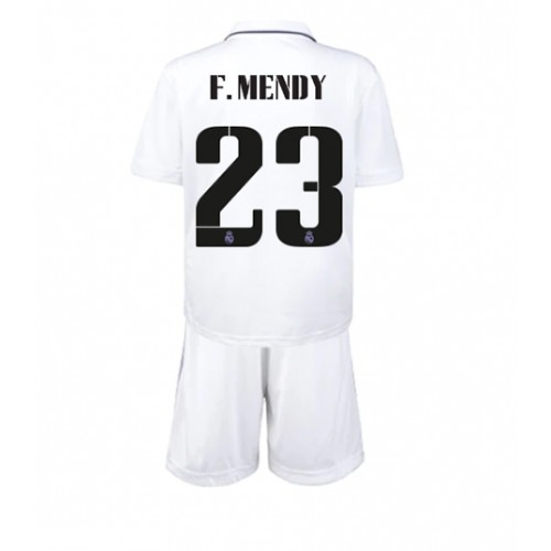 Real Madrid Ferland Mendy #23 Hjemmedraktsett Barn 2022-23 Kortermet (+ Korte bukser) Real Madrid Ferland Mendy #23 Hjemmedraktsett Barn 2022-23 Kortermet (+ Korte bukser)
